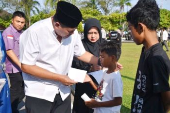 450 anak yatim di Pariaman dapat santunan jelang lebaran
