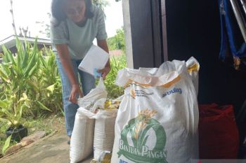Bulog dan Pemprov Sulut salurkan bantuan pangan untuk 274.156 penerima