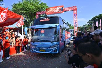 Alfamidi antarkan pelanggan setia mudik naik bus hingga pesawat