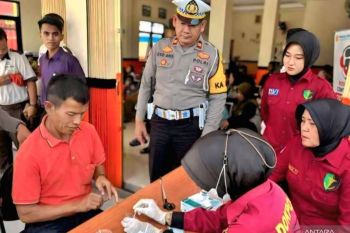 Polres OKU tes urine sopir Bus AKAP demi keamanan mudik 2026