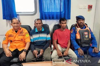 Basarnas Ambon evakuasi dua nelayan asal Sultra di Perairan Maluku