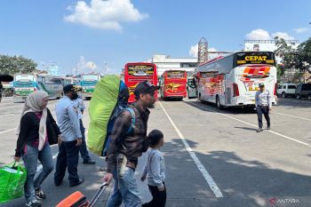Terminal Cicaheum Bandung memprediksi puncak arus mudik terjadi hari ini