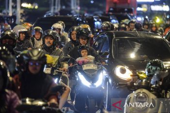 Arus mudik sepeda motor di jalur arteri Tangerang-Serang