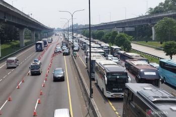 Jasamarga imbau pemudik terus pantau informasi lewat CCTV jalan tol
