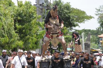 Upacara Tawur Agung Kasanga di Sidoarjo