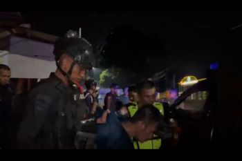 Polisi menangkap pelaku perusakan dan pemalakan sopir angkot di Garut
