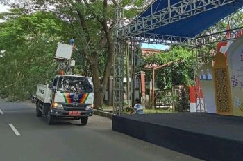 Pawai lampion takbiran, Lalu lintas Praya Lombok Tengah dialihkan
