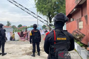 Brimob Sultra kawal pelaksanaan shalat Idul Fitri Muhammadiyah di Kendari