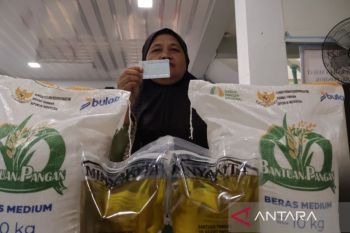 Bulog pastikan stok beras Sumbar mencukupi untuk tiga bulan ke depan
