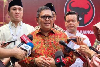 Hasto ungkap momen hangat Mega dan Prabowo di Istana