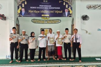 Dua warga binaan Lapas Lubuk Basung bebas usai terima remisi