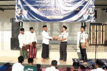 Dua dari 174 napi Rutan Kraksaan bebas usai terima remisi Lebaran