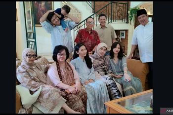 Keluarga Vidi Aldiano unggah foto perayaan Lebaran
