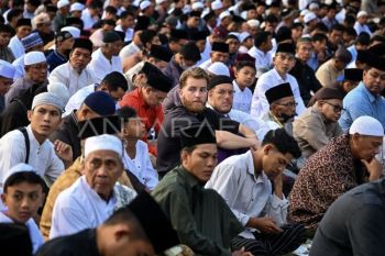 Nottingham Forest dan Celta ke perempat final