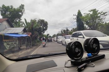 Arus mudik masih padat dan macet