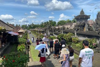 Penglipuran jadi magnet desa wisata saat libur Lebaran