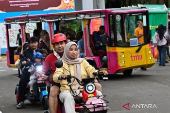 Nantinya, sepeda motor bensin untuk ekspor dan molis di dalam negeri