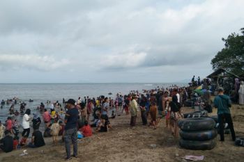 Wisatawan Pantai Anyer-Cinangka tembus 68.500 orang