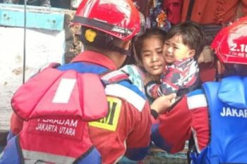 KM Sumber Makmur berpenumpang 61 orang,  mati mesin di Kepulauan Seribu