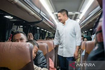 Seskab dan Menhub tinjau puncak arus balik di Terminal Pulo Gebang