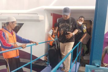 Sebanyak 711 pemudik berangkat ke Bangka melalui Pelabuhan Boom Baru