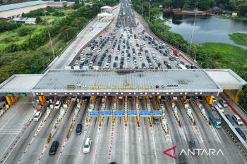 Arus balik Lebaran bergerak, jalur darat hingga udara meningkat