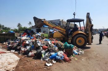 DLH Aceh Besar kerahkan armada penuh bersihkan sampah