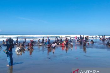 Pada hari H+4 lebaran jalur selatan masih ramai dilalui pemudik dan wisatawan