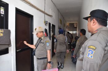 Pemkot Surabaya tertibkan SE pengendalian mobilisasi penduduk