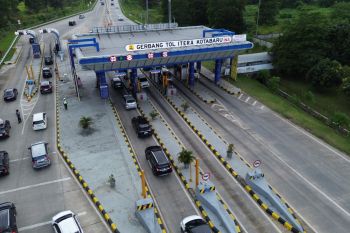 Kendaraan melintas di Tol Bakter naik 75 persen selama masa Lebaran