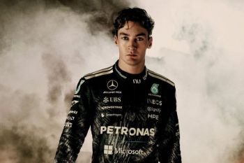 Mercedes gandeng Yohji Yamamoto luncurkan seragam balap di GP Jepang