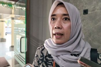 Usai PKL dipindah, Trotoar Rembiga Mataram dipercantik