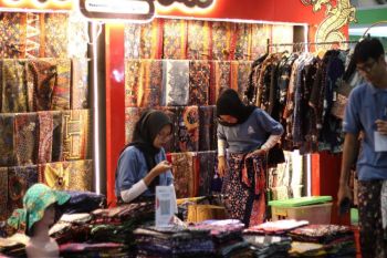 Batik Tulis Lasem diborong pembeli asal Myanmar hingga berrhasil catatkan omzet Rp150 juta di pameran Inacraft 2026