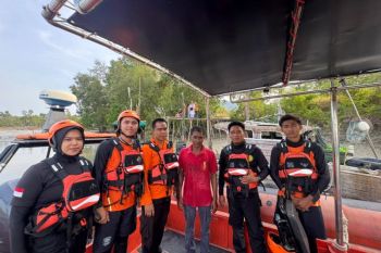 Tim SAR temukan nelayan yang hilang kontak di perairan Karimun