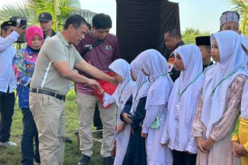 Penutupan PSBM XXVI diwarnai aksi sosial pembagian sembako