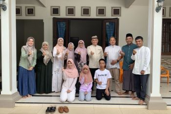 Jalin kekompakan, Wali Kota Metro halalbihalal ke rumah kepala OPD