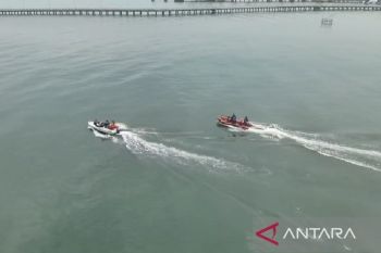 Penumpang kapal rute Situbondo-Madura yang terjatuh belum ditemukan