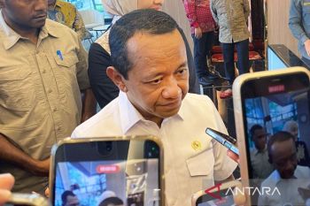 Bahlil kaji teknis pajak ekspor batu bara, tegaskan kehati-hatian