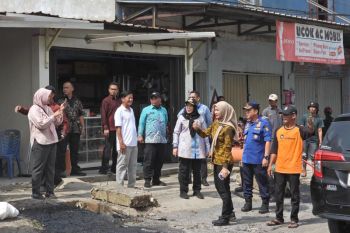 Pemkot Bandarlampung perbaiki jalan dan drainase di Kedamaian
