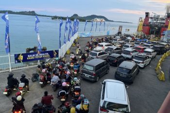 ASDP prediksi jumlah kendaraan saat puncak arus balik capai 27 ribu