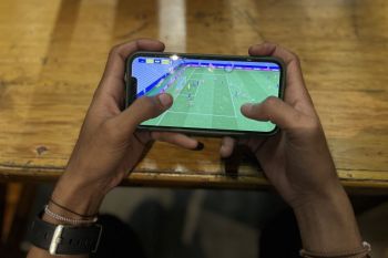 Pengamat nilai UU perlindungan anak di ranah digital bantu bangun karakter anak