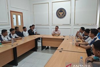 Pimpin Rapat Pengamanan, Kalapas Tegaskan Tidak Ada Toleransi Terhadap Narkoba dan HP Ilegal di Lapas Pekanbaru