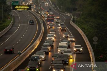 Arus balik di GT Kalikangkung Semarang mulai turun