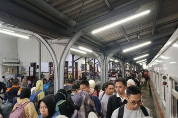 Lonjakan penumpang KA di Daop Jember naik 22 persen saat akhir pekan