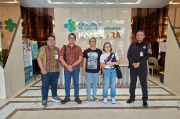 KemenHAM memantau pengobatan korban penyiraman di RSCM