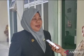 Legislator Gorontalo Utara: Orang tua dan guru terdepan awasi medsos
