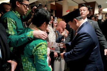 Momen tak terlupakan diaspora di Jepang dapat tanda tangan Presiden