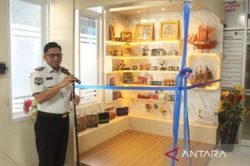 Ditjenpas Maluku buka gerai produk narapidana di Kantor Imigrasi