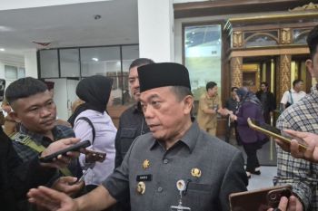 Gubernur Jambi siapkan edaran pembatasan telepon genggam di sekolah