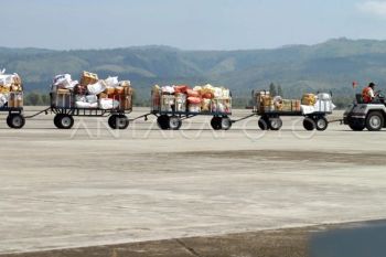 Angkasa Pura: Angkutan kargo Lebaran dari Bandara SIM turun imbas bencana